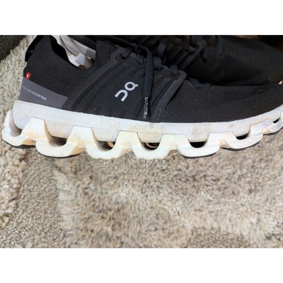 On Cloudswift 3 Men's W Size 10.5 black & white Running Shoes - Picture 6 of 13